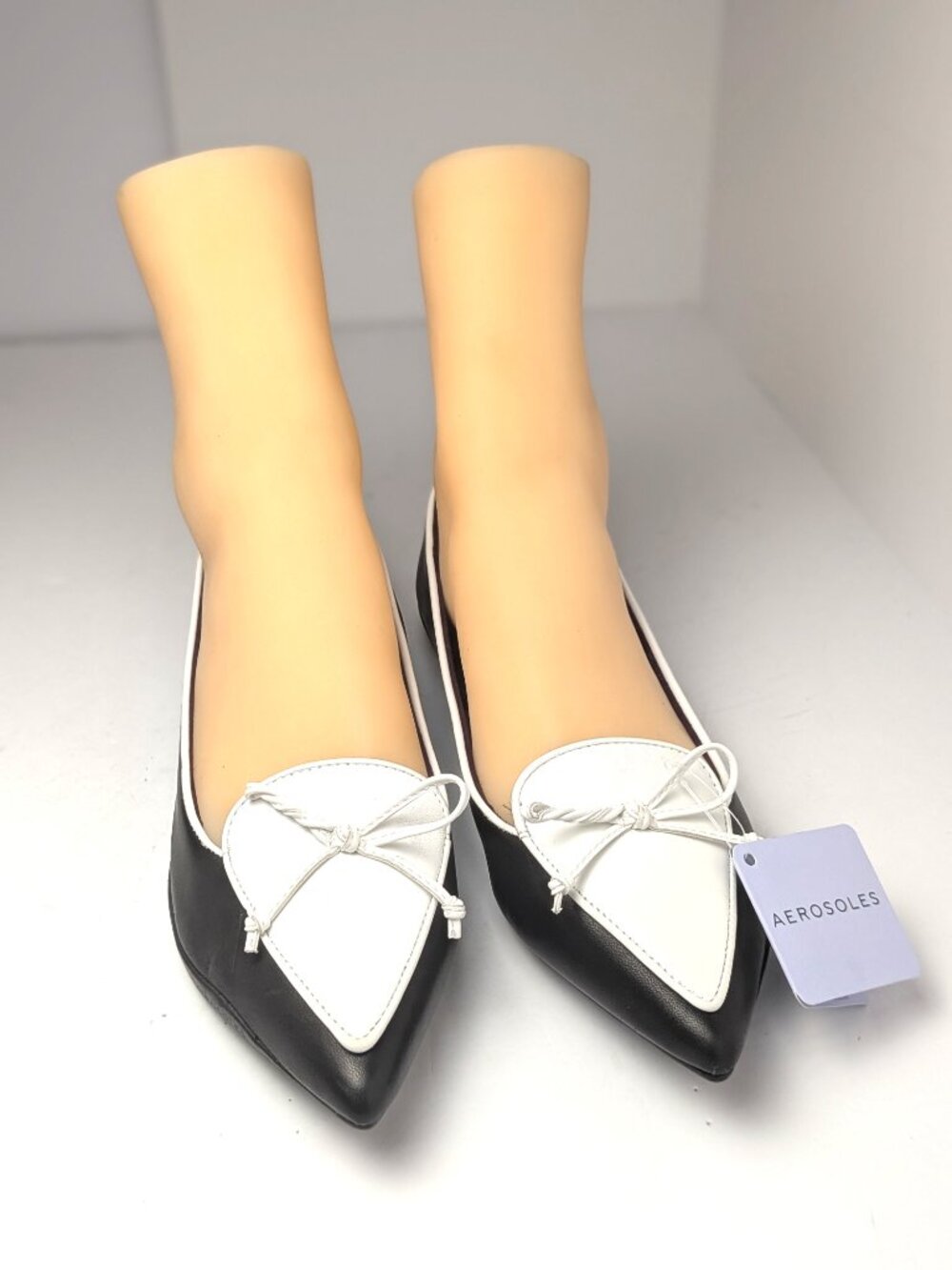 Aerosoles Doran Black White Leather Spectator Pointed Toe Flats 10M NWT - Picture 5 of 12